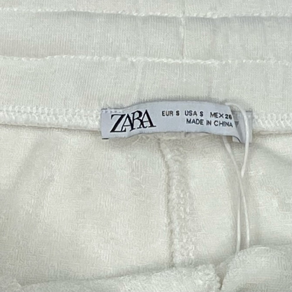 Zara Plush Shorts - Picture 5 of 9